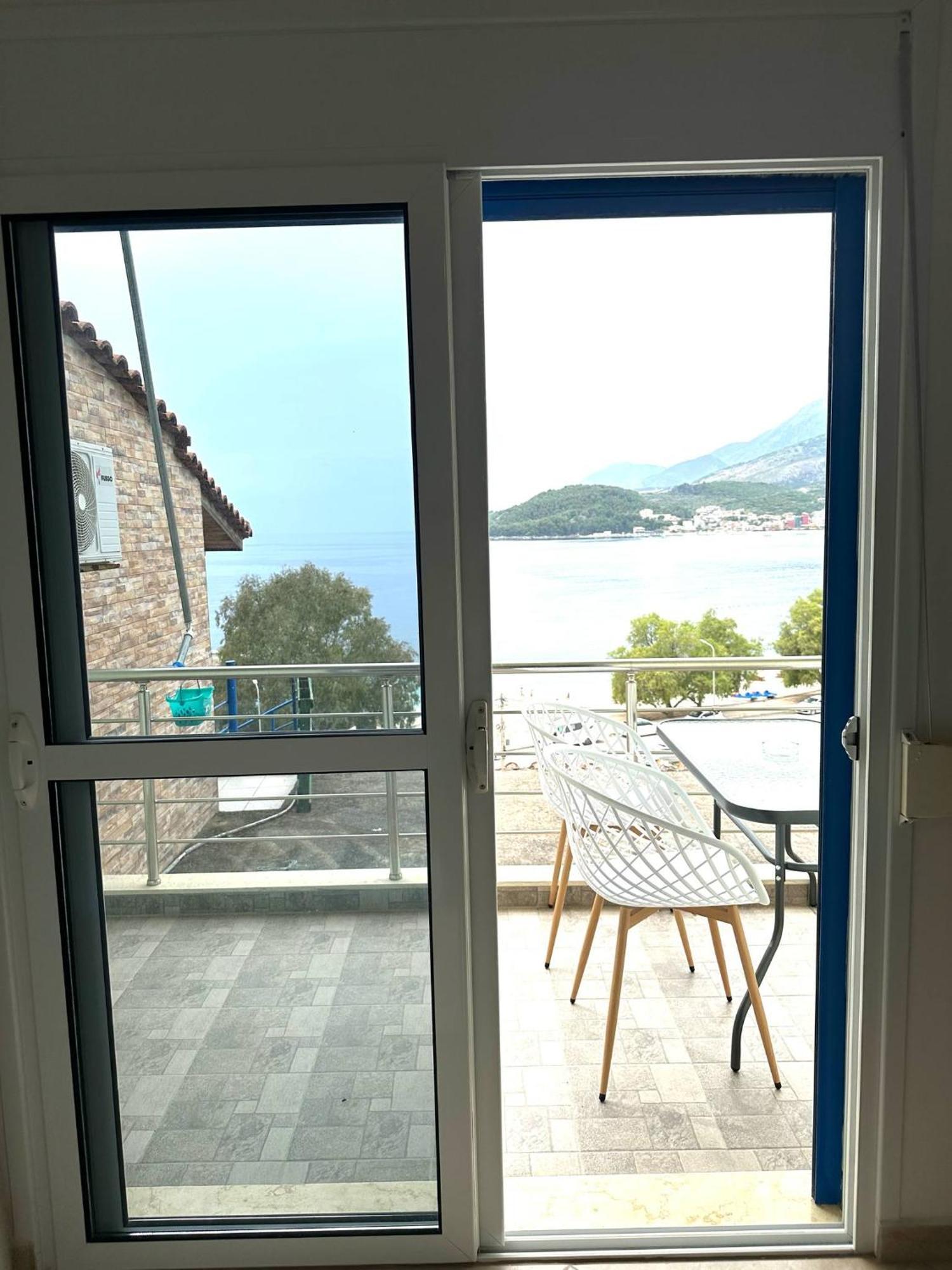 Rooms With View Himare Quarto foto