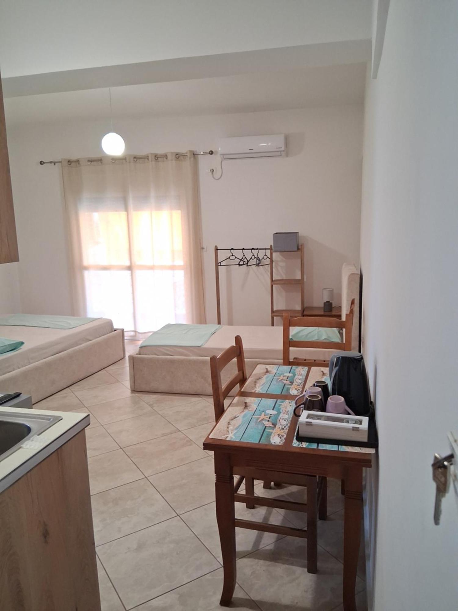 Rooms With View Himare Quarto foto