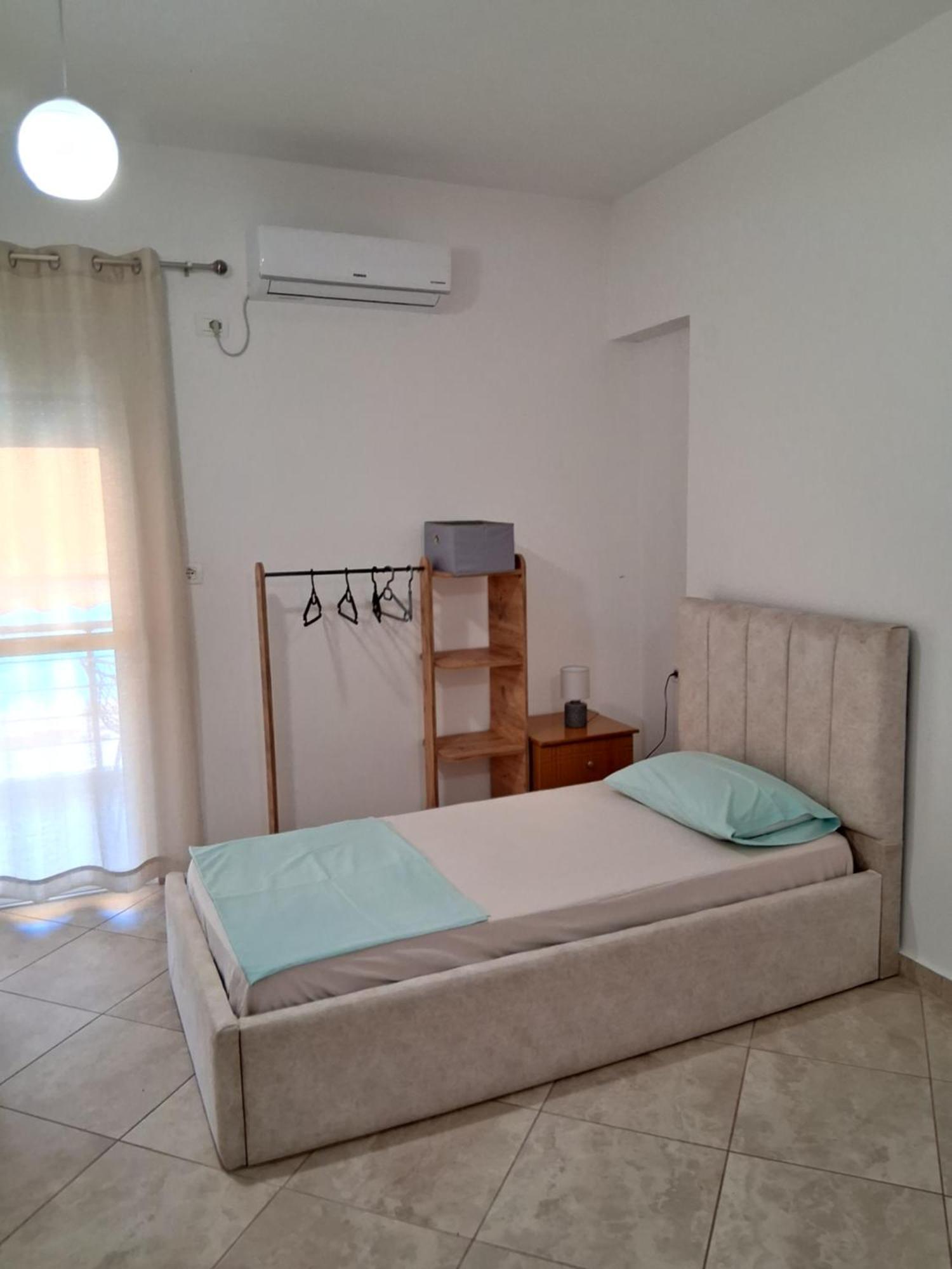 Rooms With View Himare Quarto foto