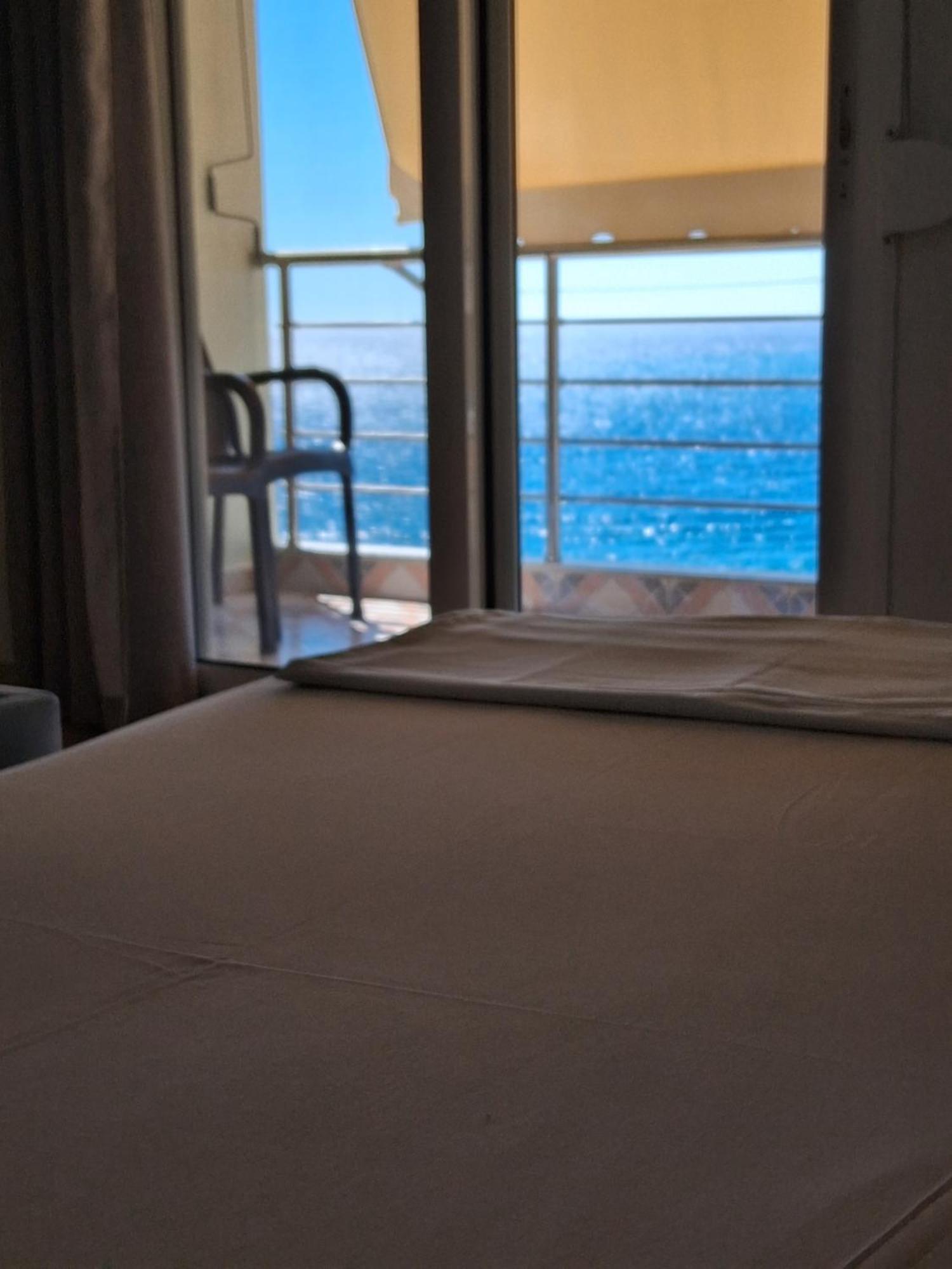 Rooms With View Himare Quarto foto