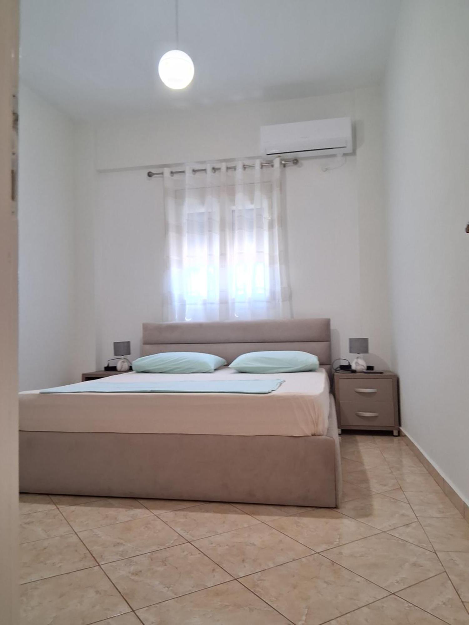 Rooms With View Himare Quarto foto