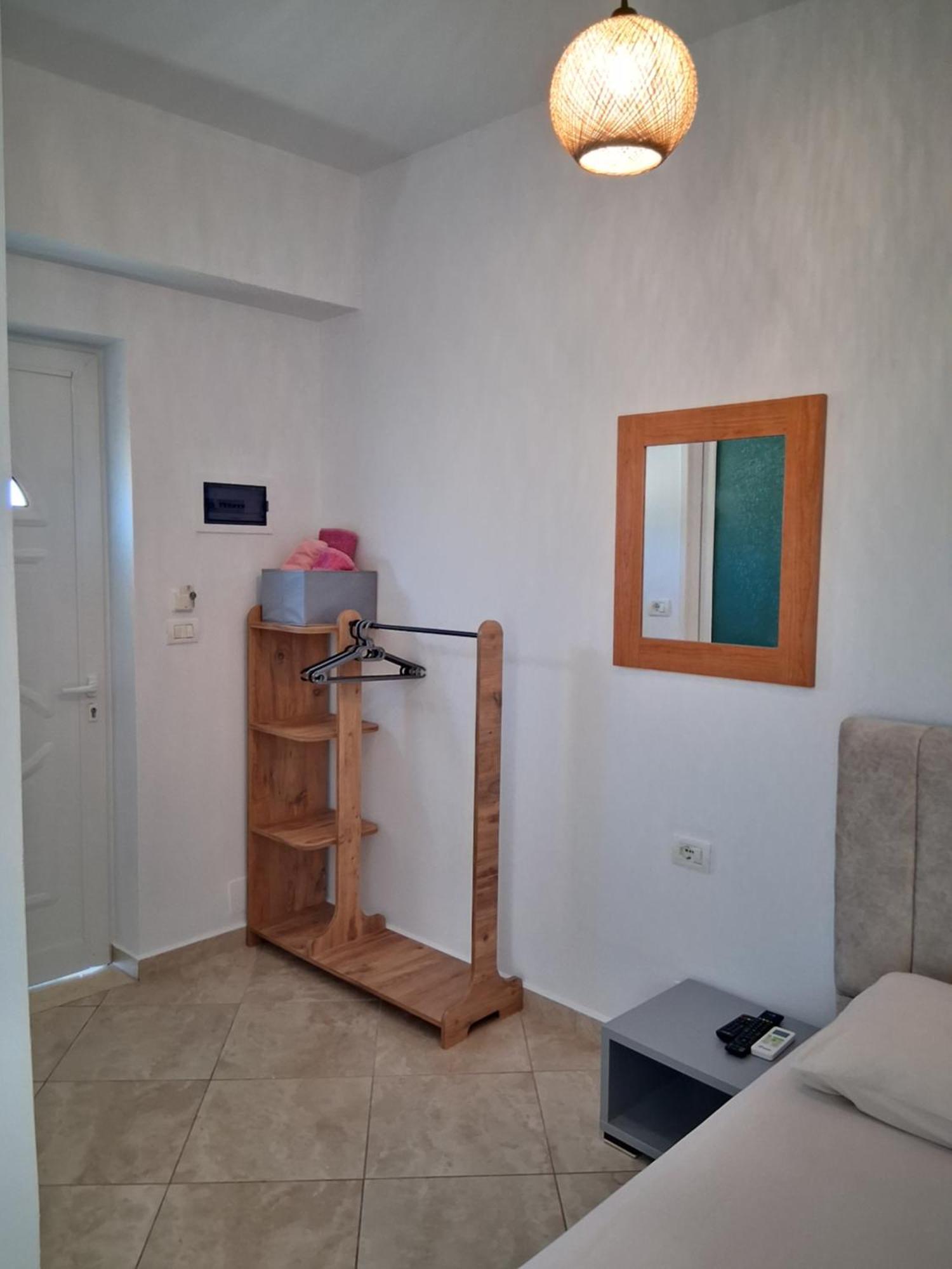 Rooms With View Himare Quarto foto